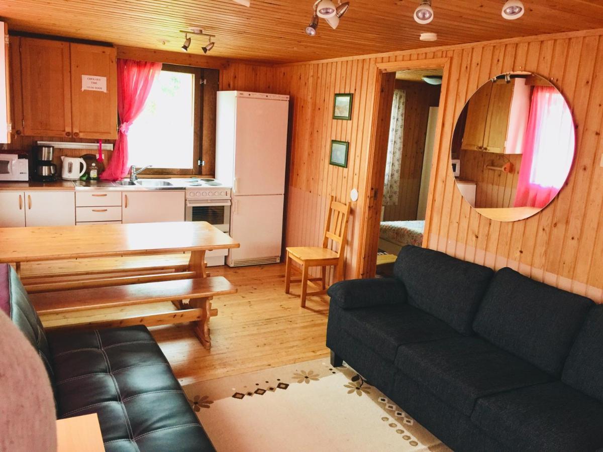 Ullan Kyla Hotell Kittilä Exteriör bild