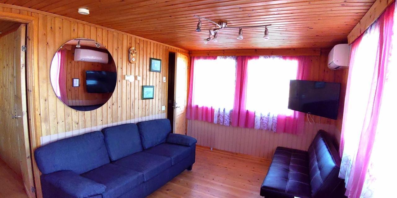 Ullan Kyla Hotell Kittilä Exteriör bild